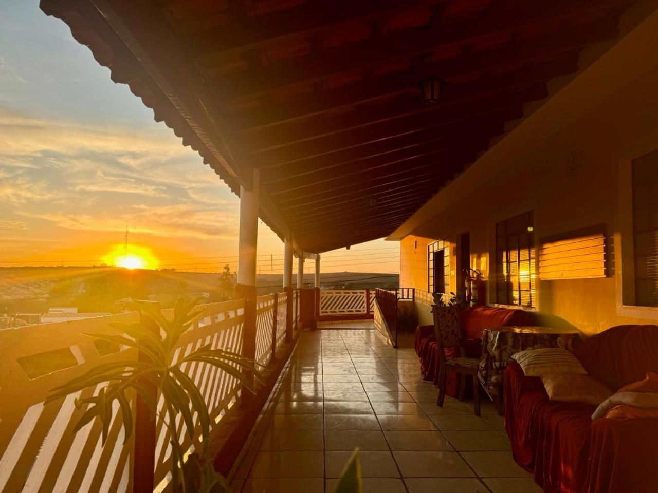 - Na Capivari-sp Inn *